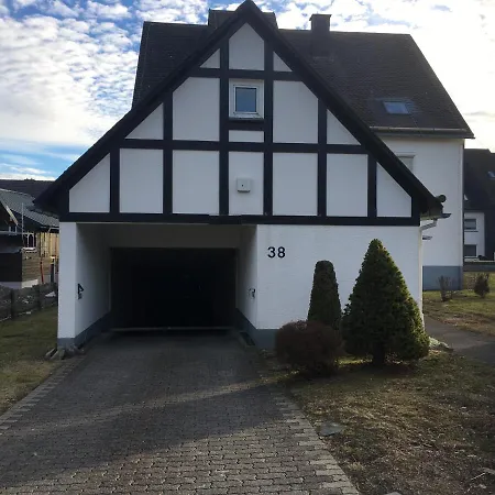 App Mit Fahrradkeller Fuer Bis 3 Personen Apartment Winterberg